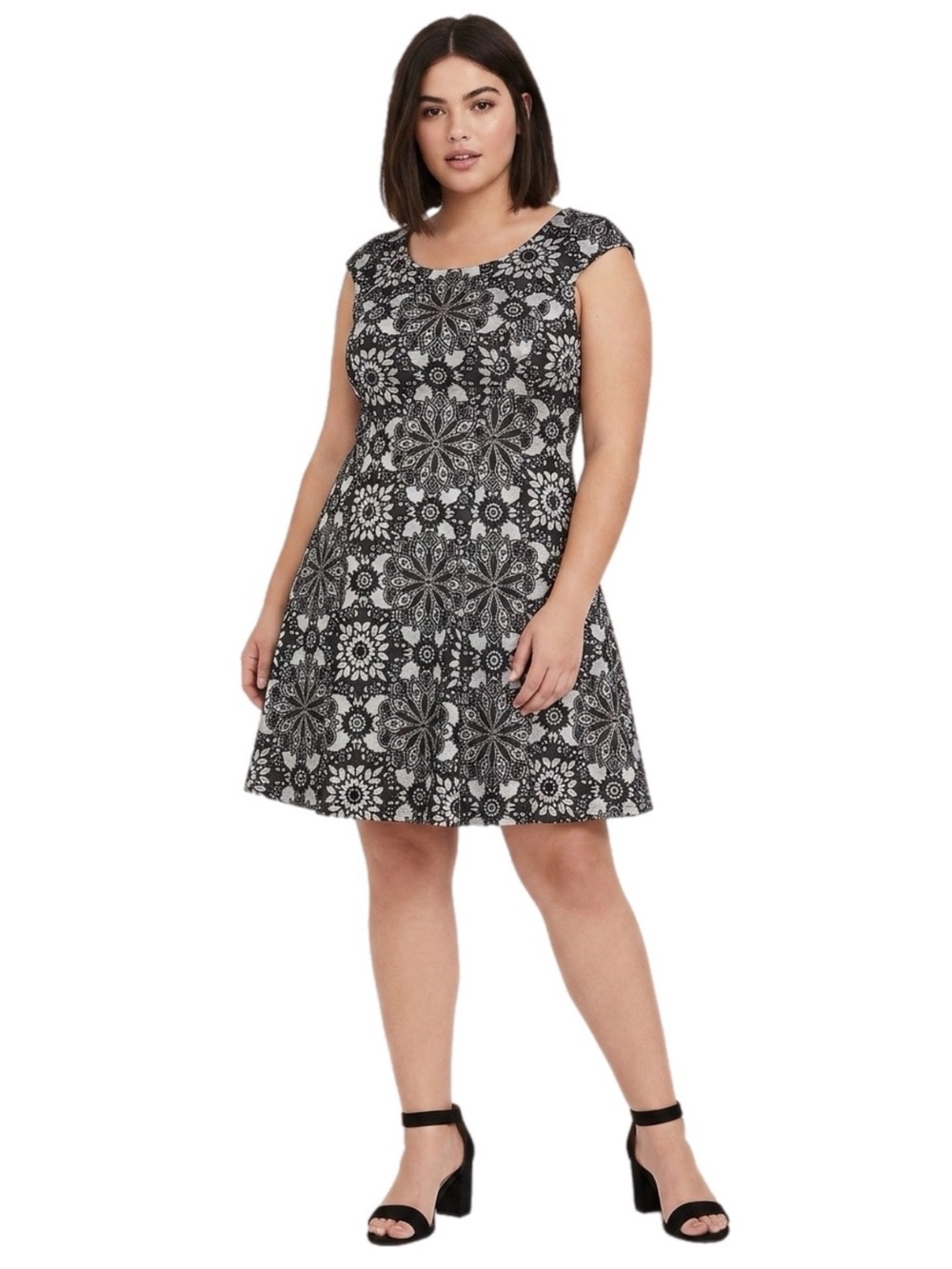 Betsey Johnson Women's Black/Silver Floral Fit & Flare‎ Scoop Neck Dress 8